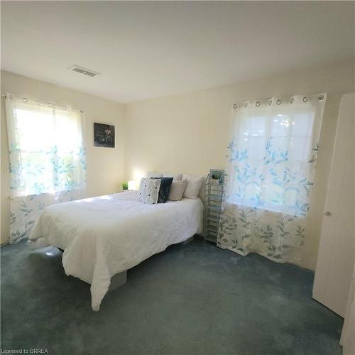 36 Dudhope Street, Cambridge, ON - Indoor Photo Showing Bedroom