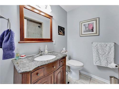 11 Beckett Drive, Brantford, ON - Indoor Photo Showing Bathroom