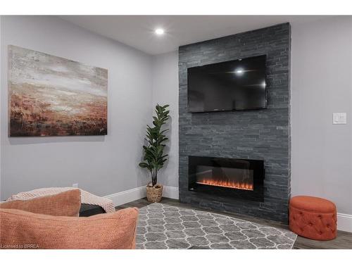 2 Waddington Street, Brantford, ON - Indoor Photo Showing Living Room With Fireplace