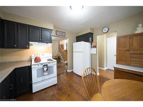 60 Fieldgate Drive, Brantford, ON - Indoor Photo Showing Kitchen