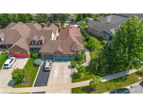 137 Thoroughbred Boulevard, Ancaster, ON - Outdoor