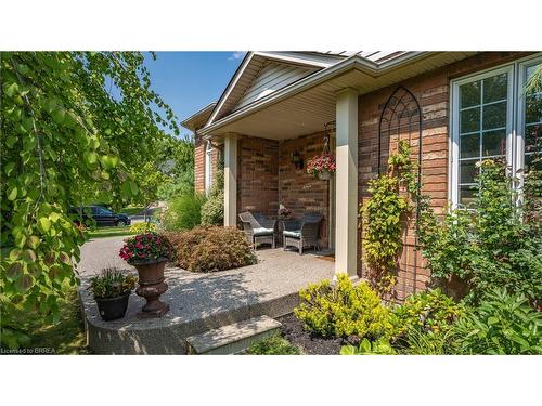 137 Thoroughbred Boulevard, Ancaster, ON - Outdoor