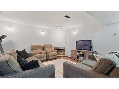 42 Thompson Drive, Port Dover, ON - Indoor Photo Showing Living Room With Fireplace