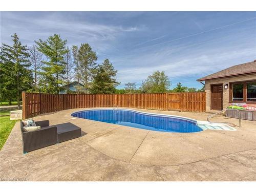 465 Old Onondaga Road E, Brantford, ON - Outdoor With In Ground Pool With Backyard