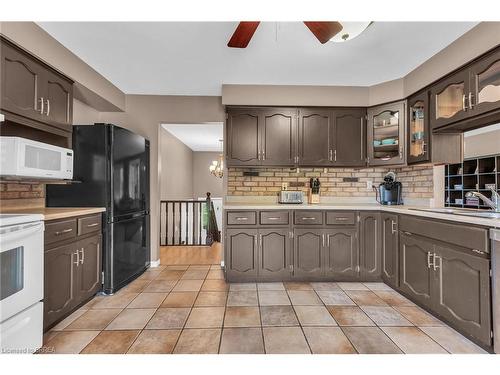 465 Old Onondaga Road E, Brantford, ON - Indoor Photo Showing Kitchen