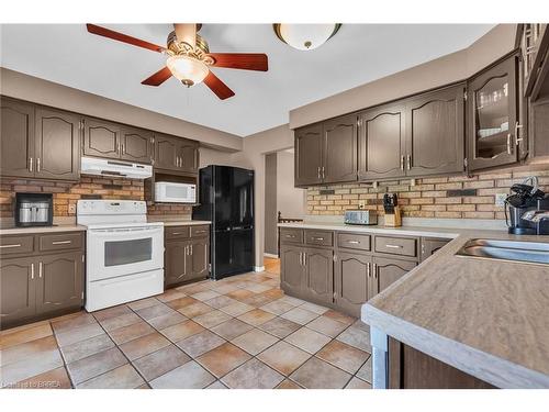 465 Old Onondaga Road E, Brantford, ON - Indoor Photo Showing Kitchen With Double Sink