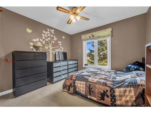 465 Old Onondaga Road E, Brantford, ON - Indoor Photo Showing Bedroom