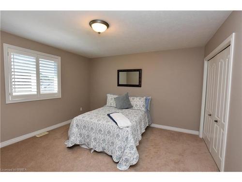 51 Queensway Drive, Brantford, ON - Indoor Photo Showing Bedroom