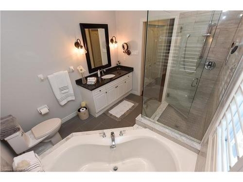 51 Queensway Drive, Brantford, ON - Indoor Photo Showing Bathroom