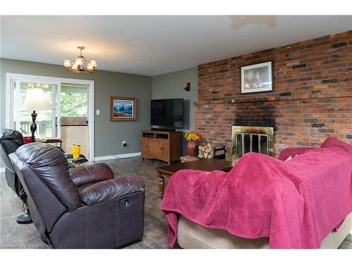 93 Simcoe Street, Scotland, ON - Indoor Photo Showing Living Room With Fireplace