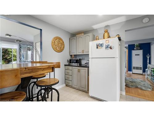 49 Wilcox Drive, Peacock Point, ON - Indoor Photo Showing Kitchen