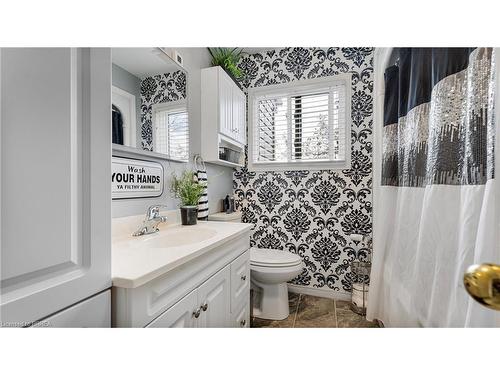 49 Wilcox Drive, Peacock Point, ON - Indoor Photo Showing Bathroom