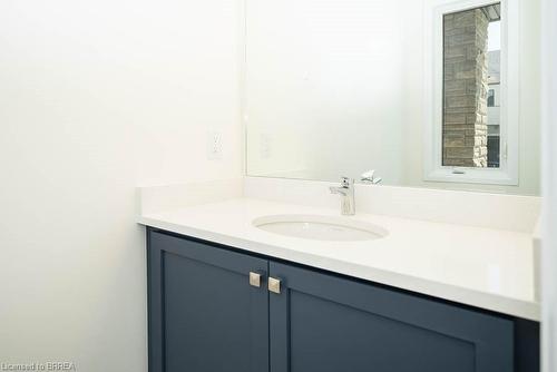 74 Granka Street, Brantford, ON - Indoor Photo Showing Bathroom