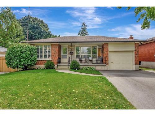 27 Cumberland Street, Brantford, ON - Outdoor With Facade