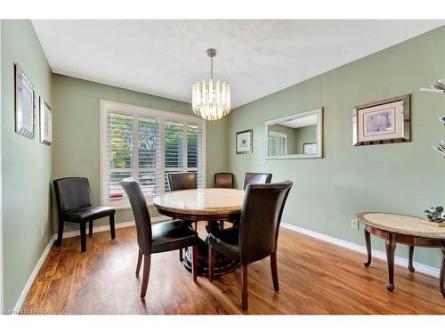 27 Cumberland Street, Brantford, ON - Indoor Photo Showing Dining Room