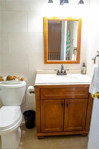 1370 Treeland Street, Burlington, ON - Indoor Photo Showing Bathroom