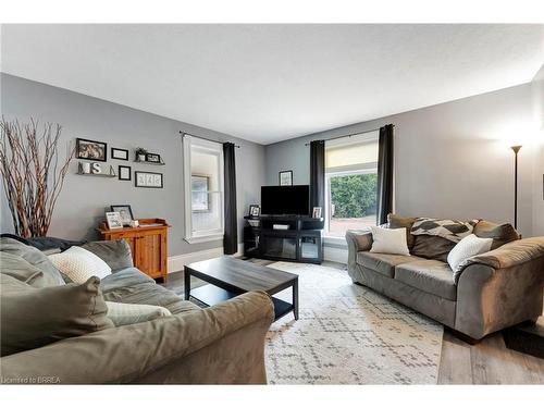 119 Frances Street, Ingersoll, ON - Indoor Photo Showing Living Room