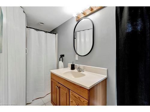 119 Frances Street, Ingersoll, ON - Indoor Photo Showing Bathroom