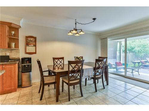 95 Blackburn Drive, Brantford, ON - Indoor Photo Showing Dining Room