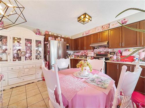 68 Bay Street, Woodstock, ON - Indoor Photo Showing Dining Room