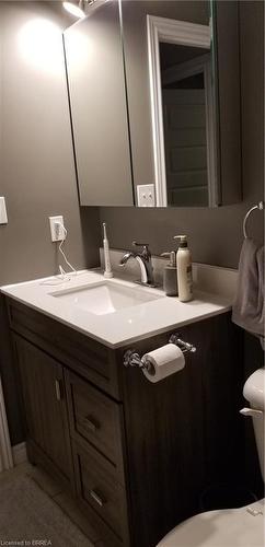 68 Bay Street, Woodstock, ON - Indoor Photo Showing Bathroom