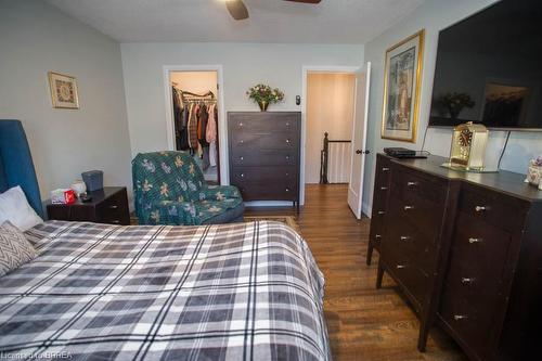 52 Beckett Drive, Brantford, ON - Indoor Photo Showing Bedroom