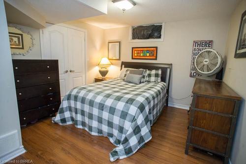 52 Beckett Drive, Brantford, ON - Indoor Photo Showing Bedroom