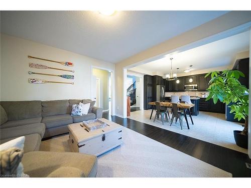 19 Humphrey Street, Waterdown, ON - Indoor Photo Showing Living Room