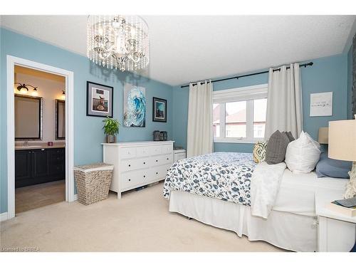 19 Humphrey Street, Waterdown, ON - Indoor Photo Showing Bedroom