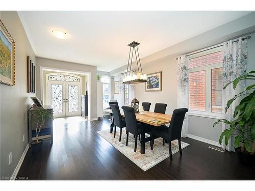 19 Humphrey Street, Waterdown, ON - Indoor Photo Showing Dining Room