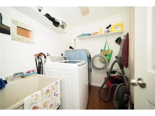 25 West Avenue, Stoney Creek, ON - Indoor Photo Showing Laundry Room