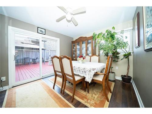 25 West Avenue, Stoney Creek, ON - Indoor Photo Showing Dining Room