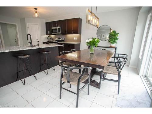 37 Nightingale Drive, Brantford, ON - Indoor Photo Showing Dining Room