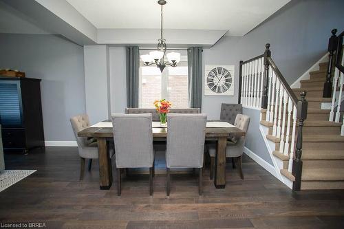 200 Mcguiness Drive, Brantford, ON - Indoor Photo Showing Dining Room