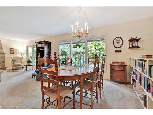 84 Creighton Road, Dundas, ON - Indoor Photo Showing Dining Room