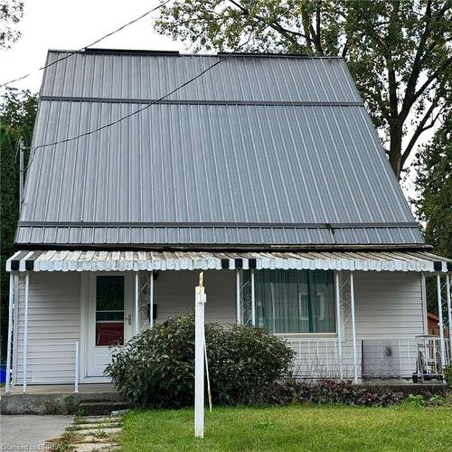 106 Aberdeen Avenue, Brantford, ON - Outdoor With Deck Patio Veranda