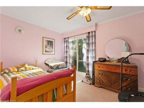 1 Grand River Avenue, Brantford, ON - Indoor Photo Showing Bedroom