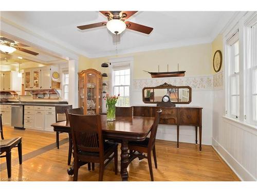 36 Lincoln Avenue, Brantford, ON - Indoor Photo Showing Dining Room