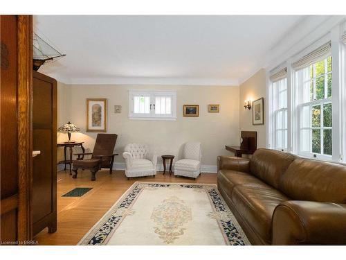 36 Lincoln Avenue, Brantford, ON - Indoor Photo Showing Living Room