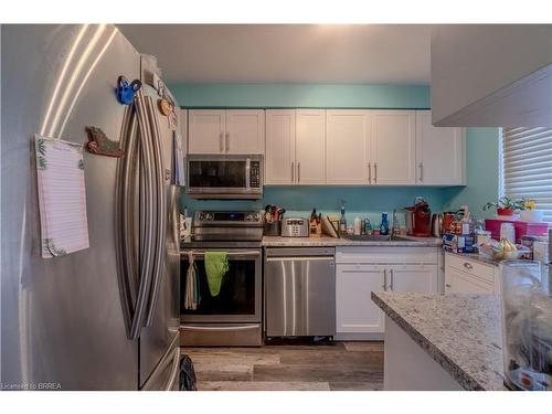 E-502 Grey Street, Brantford, ON - Indoor Photo Showing Kitchen