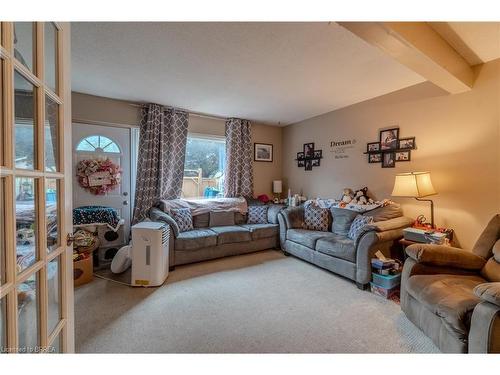 E-502 Grey Street, Brantford, ON - Indoor Photo Showing Living Room