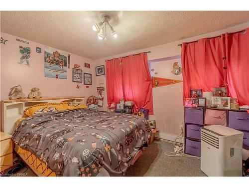 E-502 Grey Street, Brantford, ON - Indoor Photo Showing Bedroom