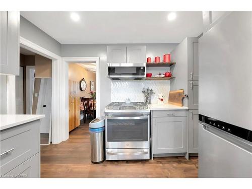 388 Marlborough Street, Brantford, ON - Indoor Photo Showing Kitchen