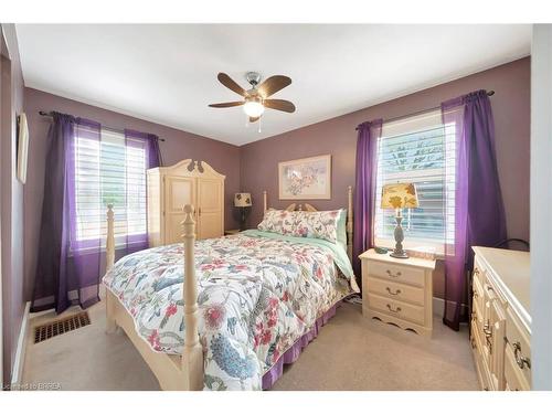 388 Marlborough Street, Brantford, ON - Indoor Photo Showing Bedroom