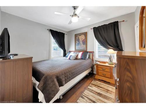 388 Marlborough Street, Brantford, ON - Indoor Photo Showing Bedroom