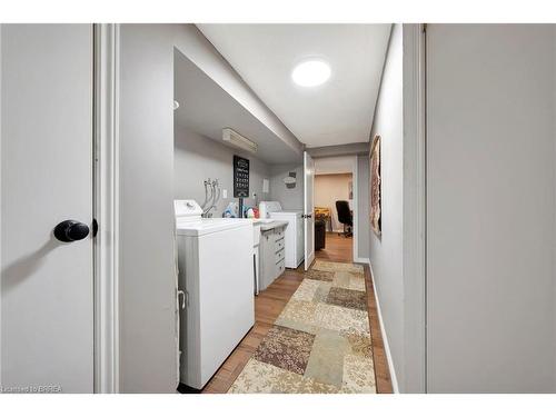 388 Marlborough Street, Brantford, ON - Indoor Photo Showing Laundry Room