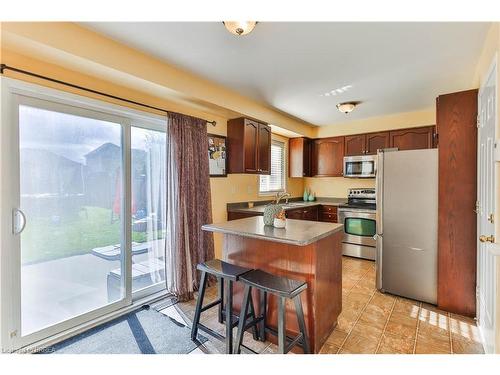 47 Shantz Avenue, Brantford, ON - Indoor Photo Showing Dining Room