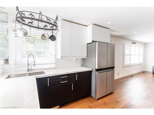 17 Trimdon Avenue, Brantford, ON - Indoor Photo Showing Kitchen With Double Sink With Upgraded Kitchen