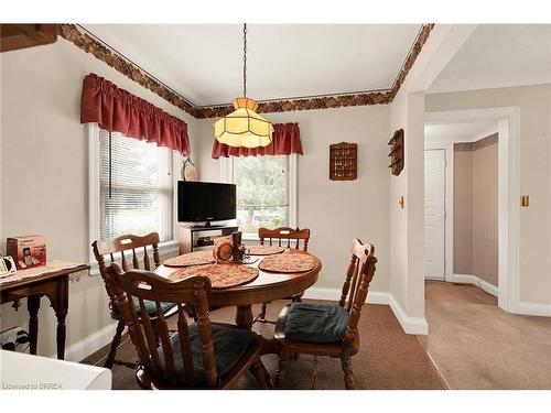 40 Tranquility Street, Brantford, ON - Indoor Photo Showing Dining Room