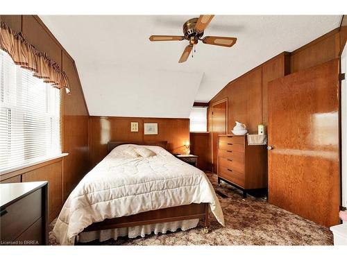 40 Tranquility Street, Brantford, ON - Indoor Photo Showing Bedroom